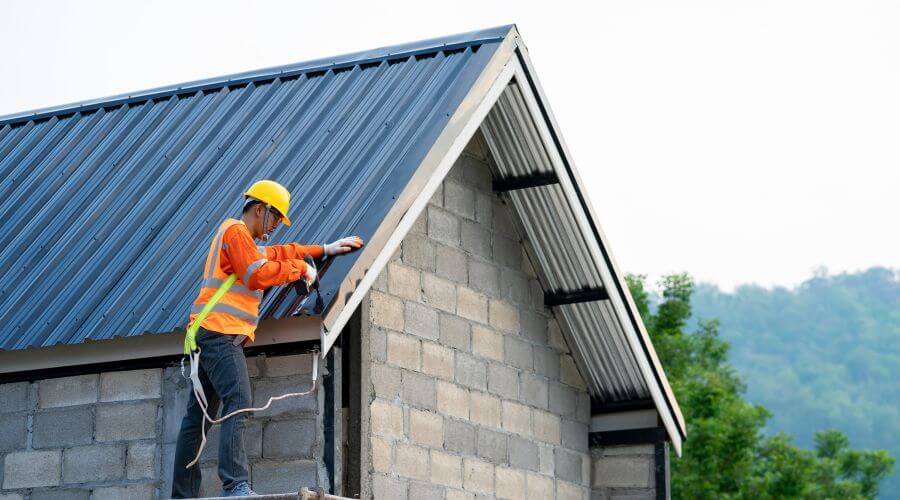 Professional residential roofers in Mcbrides, MI